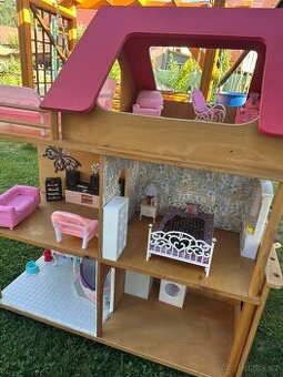 Domeček pro barbie - 1