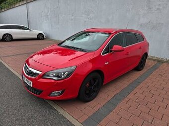 Opel Astra Sports Tourer 2.0CDTI, 121kW