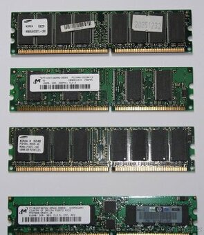 Různé DDR paměti (2× 128MB, 3× 512MB, i ECC)