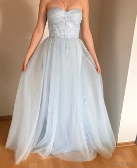 Maturitní šaty - na ples