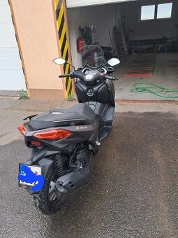 Yamaha Xmax 125
