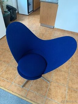 Designové křeslo Vitra Heart Cone chair