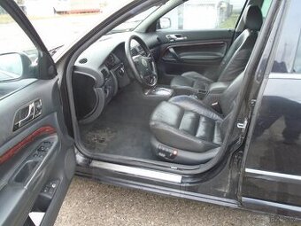 ŠKODA SUPERB 2,5TDi120kw,r.v.2004,ELEGANCE,ŠÍBR,XENONY,KŮŽE