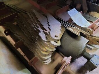 Díly na sběrací vůz Horal