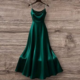 Nádherné nové šatičky