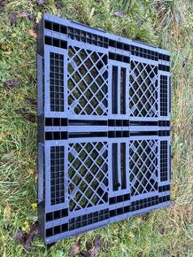 Plastové palety 120x100