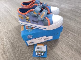 Nové látkové tenisky vel. 27