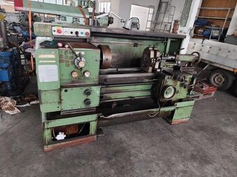 Soustruh SUI 40/1000