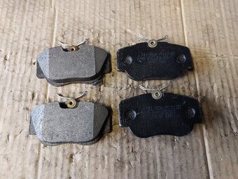 brzdové destičky Mercedes 190