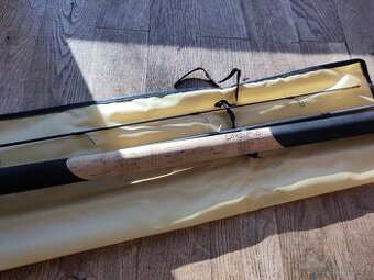 Prut Delphin Drama Match 3,9m (50g) + tubus Suretti