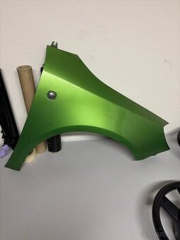 Škoda Fabia 2 pravý blatník