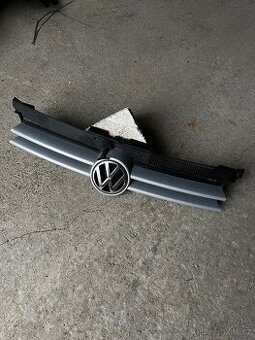 Maska VW Golf 4 – stříbrná