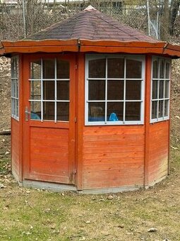 Dřevěný zahradní domek