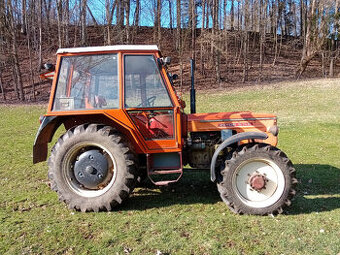 Traktor Zetor s těžkou přední nápravou