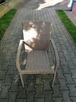 Ratanová židle