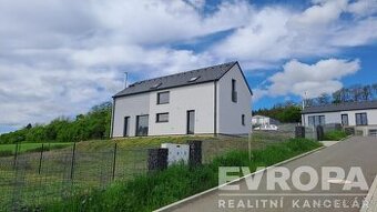Novostavba rodinného domu 5+kk, pozemek 803m2, 15minut od ok
