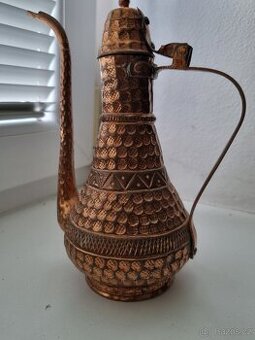 Mosazné malé vázy a měděná konvička - 1