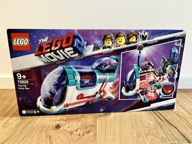 LEGO 70828 Movie Vyklápěcí party autobus