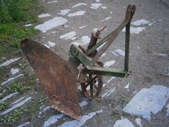 pluh za malotraktor