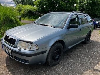 Škoda Octavia 1,6 LPG klima výhřev pěkný stav
