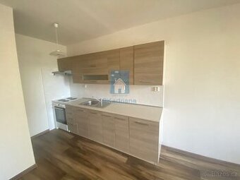 Pronájem bytu 3+1 s lodžií Praha 4 - Písnice, ulice Ke kurtů