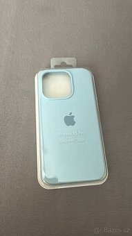Světle modrý obal na iPhone 15 Pro