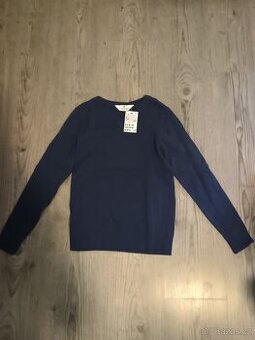 Nový svetr H&M s výstřihem do "V" vel 134/140