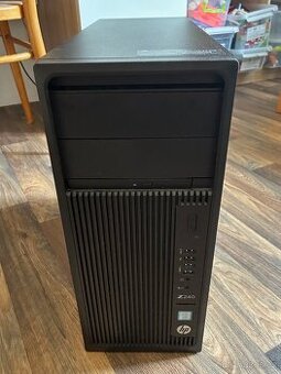 Desktop HP Z240 Desktop Workstation