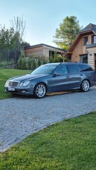 Mercedes w211 V6 320 sport Avantgarde 2008