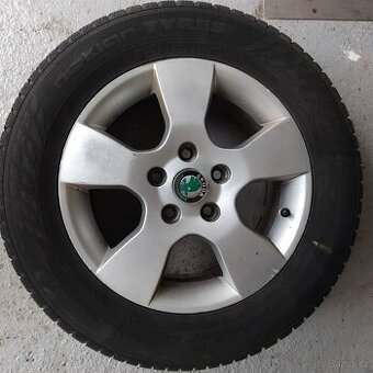 ALU sada 5x112 NOKIAN 205/55 R15 - TOP STAV