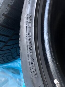 Dunlop Winter Sport 5 R18 235/45/98V