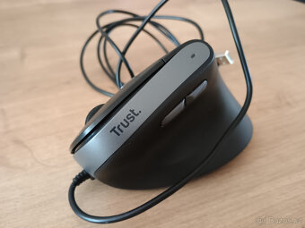 Trust BAYO II ergonomická myš
