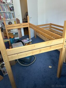 Domestav vyvyšující prvek pro spaní jednolůžko 2x