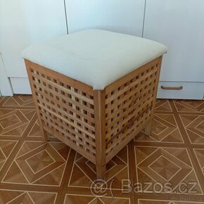 Dřevěný taburet s úložným prostorem - 1