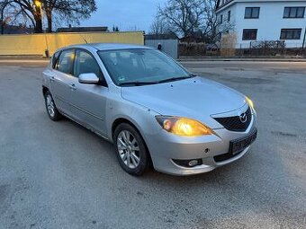 Mazda 3 na dily
