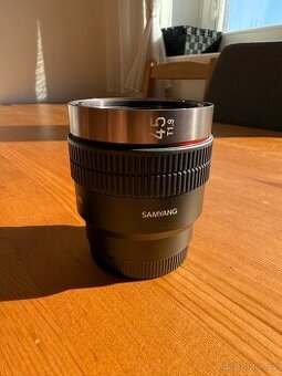 SAMYANG V-AF 45mm T1.9 pro Sony FE