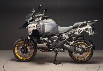 BMW GSA 1300 - top výbava, s kufry Triple Black