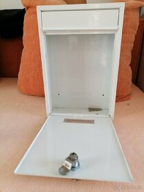 Prodej poštovní schranky