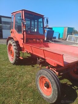 Traktor t 16