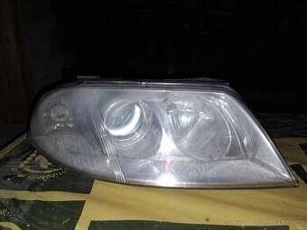 Pravé přední světlo Vw Passat B5.5