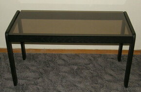 Konferenční stolek z masivu
