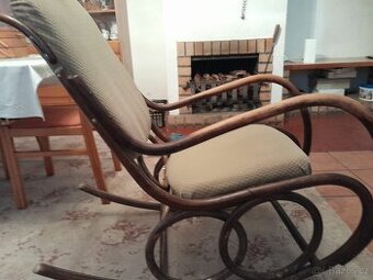 Prodám houpací křeslo z pozůstalosti