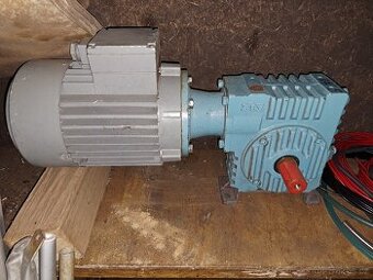 ELEKTROMOTORY  3fáz/400V + převodovka