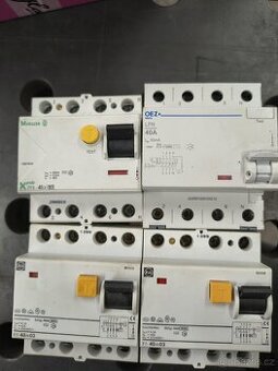 Prodám sadu 4 kusů proudových chráničů