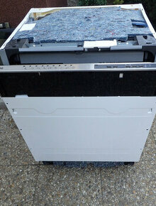 Myčka vestavná SIGURO SGR-DW-B601S Profi Care čt