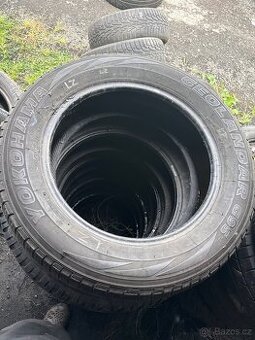 Sada 4 ks 225/60R17 99v Yokohama