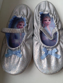 Značkové baletní piškoty H+M