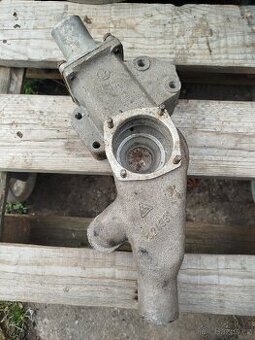 Nepoužité tělo vodní pumpy škoda Octavia Felicia Spartak