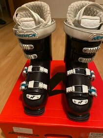 Lyžařské boty GPX Team(Girl) velikost 235, dívčí - 1