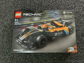 LEGO® Technic 42169 NEOM McLaren Extreme E - 1